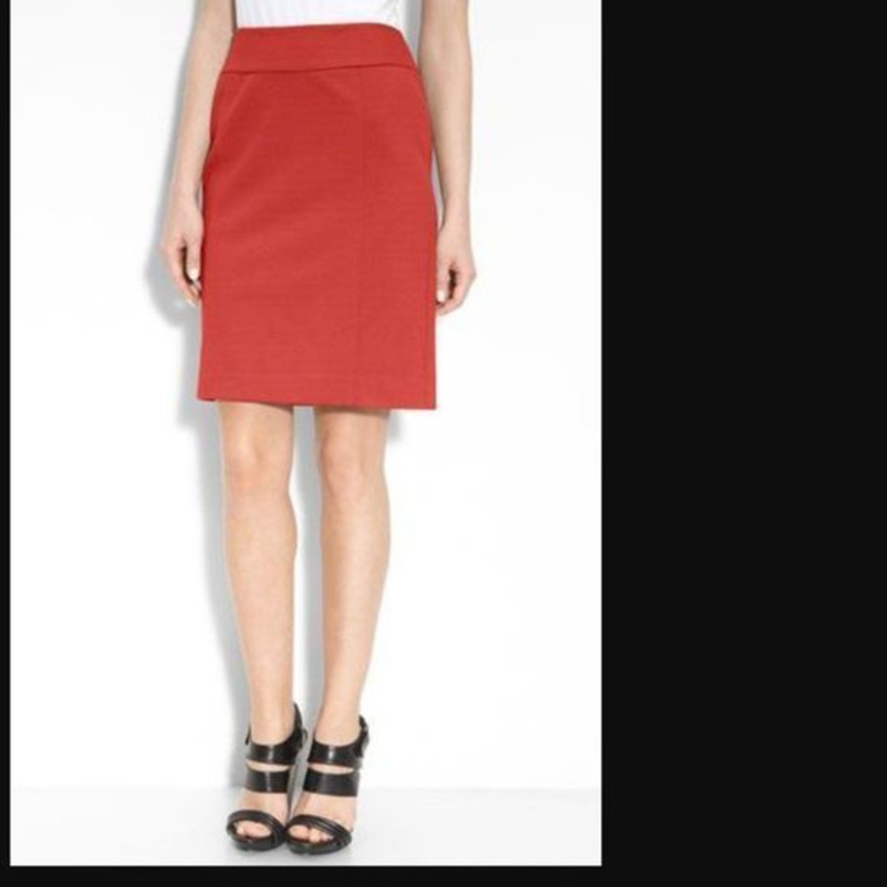 NWOT HALOGEN Red‎ Knee Length Pencil Skirt (M)